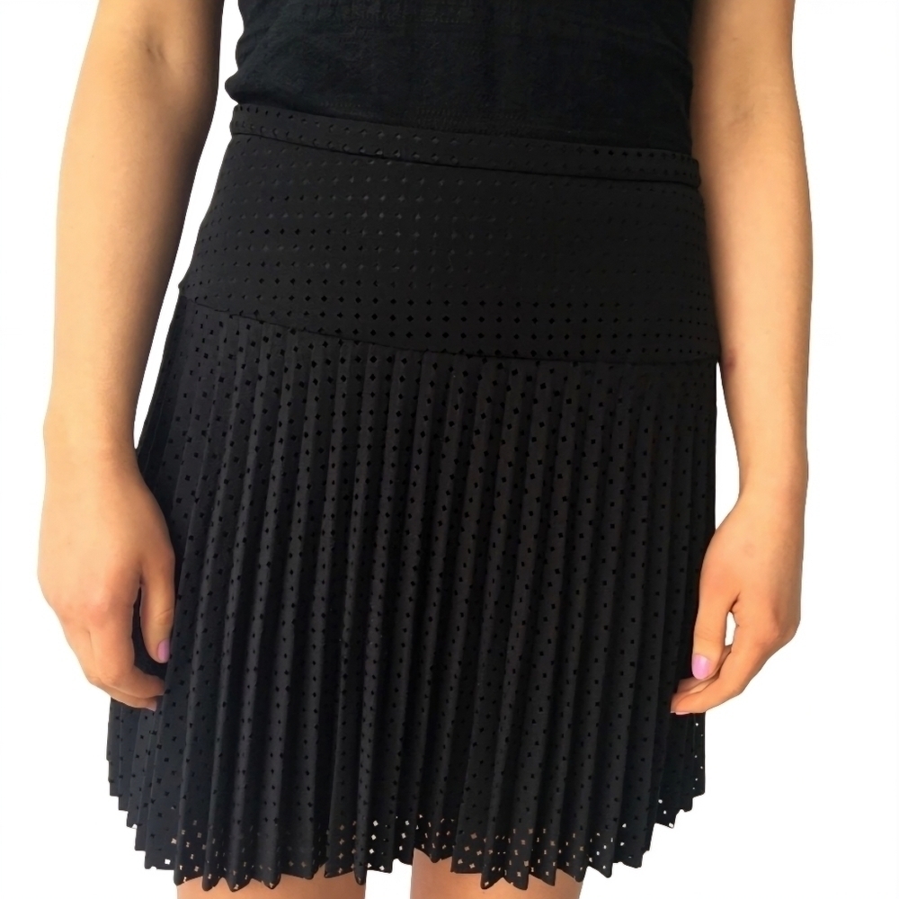 J.Crew‎ Black Laser Cut Pleated Mini Skirt Size 00